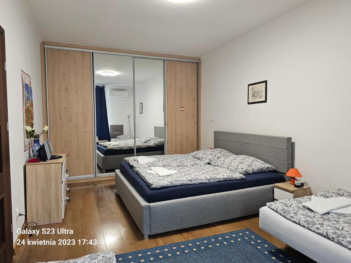Gaj Apartment - Air Condition, Free Parking كراكوفيا المظهر الخارجي الصورة