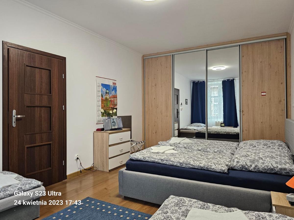 Gaj Apartment - Air Condition, Free Parking كراكوفيا المظهر الخارجي الصورة